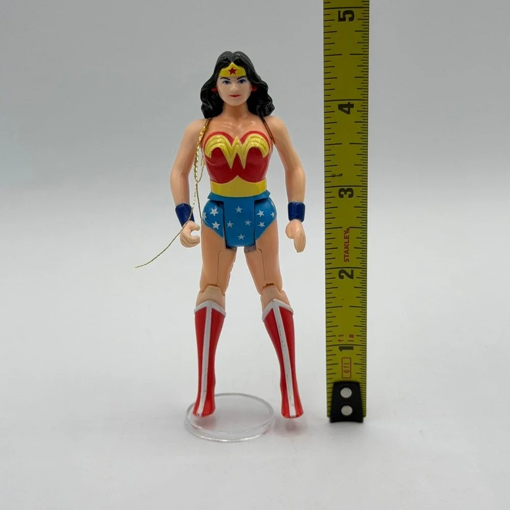 Vintage 1984 Kenner DC Super Powers Wonder Woman Action Figure with Lasso